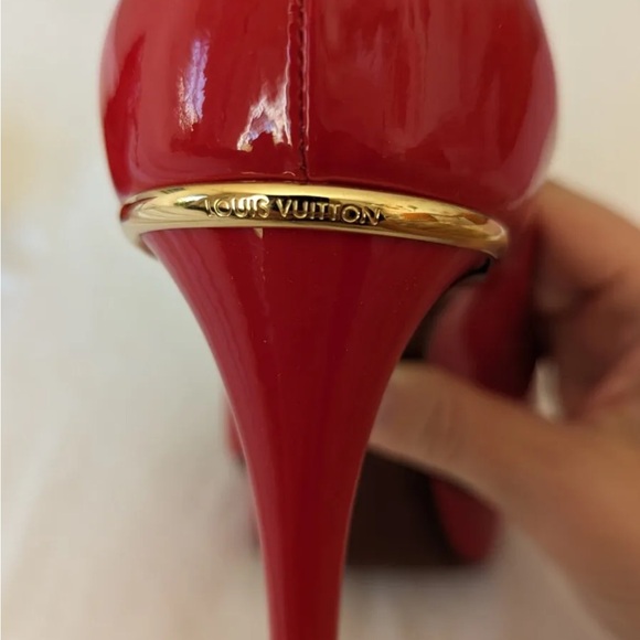 Louis Vuitton heels. Red size 38.5 - Picture 11 of 13